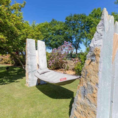 koetter_galabau_landschaftsbau_soest_referenz_galeriebilder_garten_mit_teich_und_holzterrasse_bild_06-1440×960