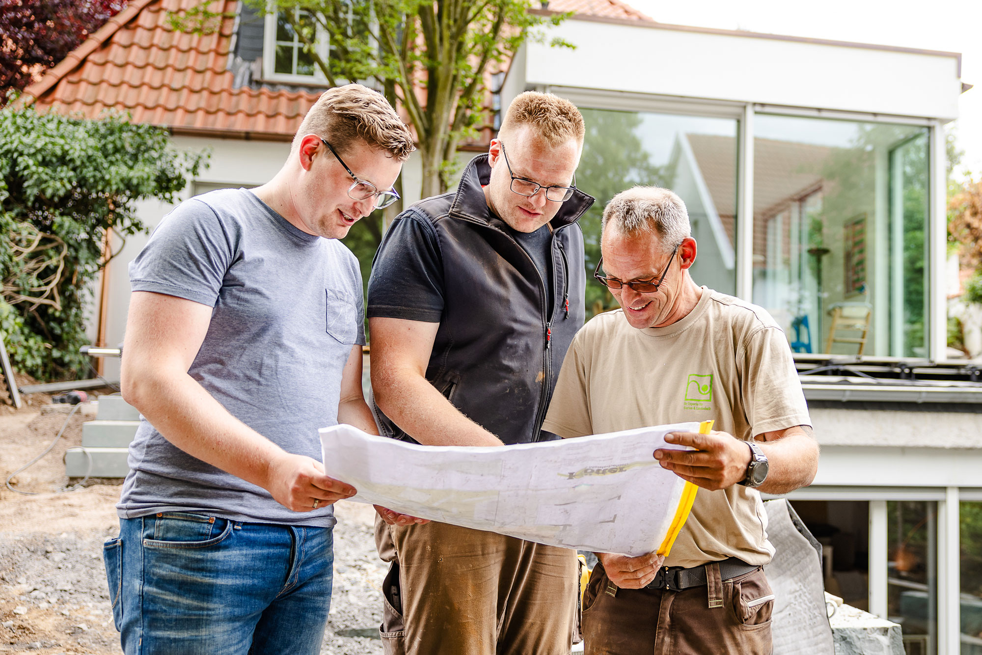 koetter_galabau_landschaftsbau_soest_teamfoto_CTA-Kontaktaufnahme