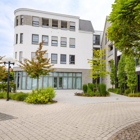 koetter_galabau_landschaftsbau_soest_referenz_gewerbe_oeffentlich_mehrfamilienhaus_bad_westerkotten_02