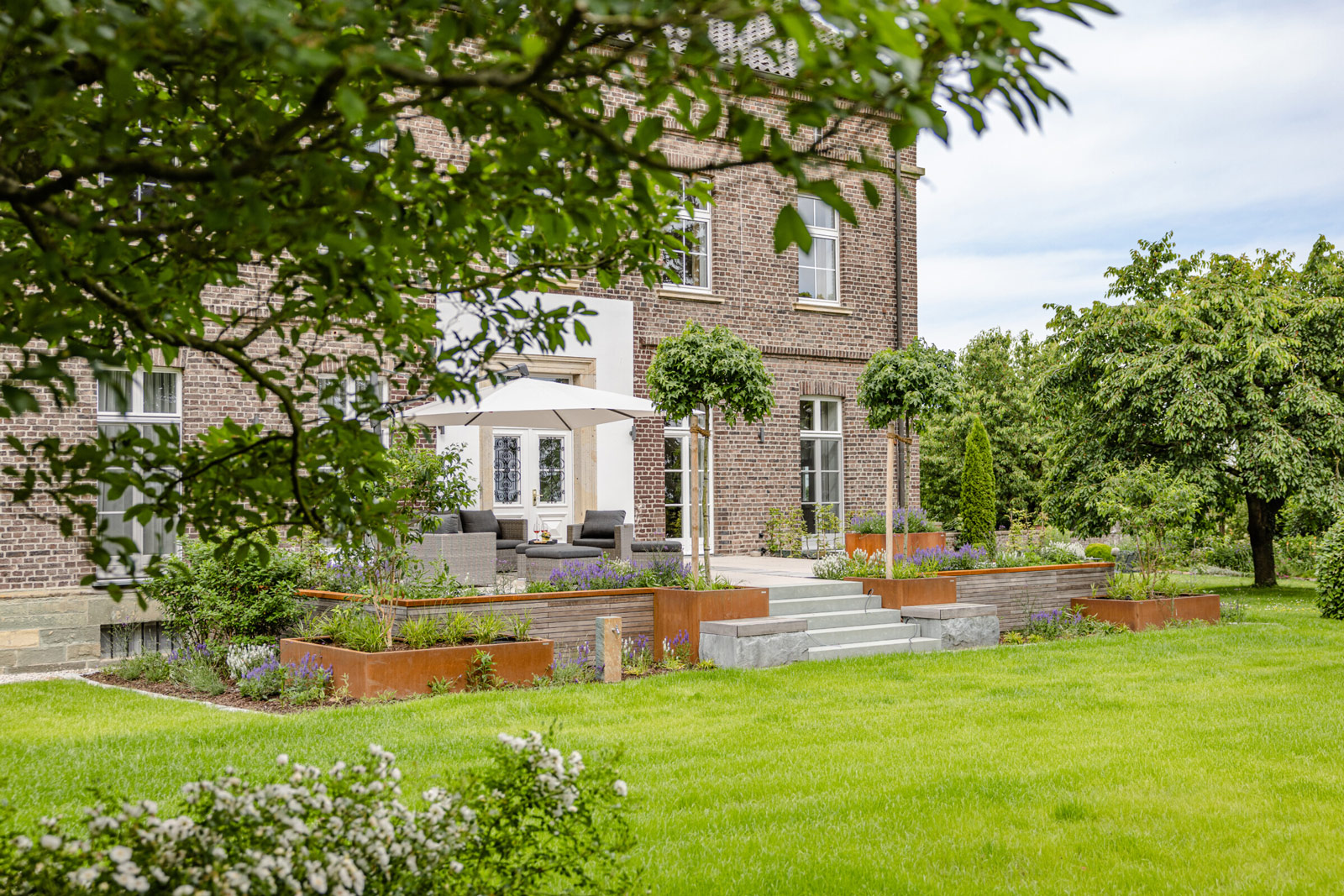 koetter_galabau_landschaftsbau_soest_refenzen_privat-hausgarten_bad-sassendorf