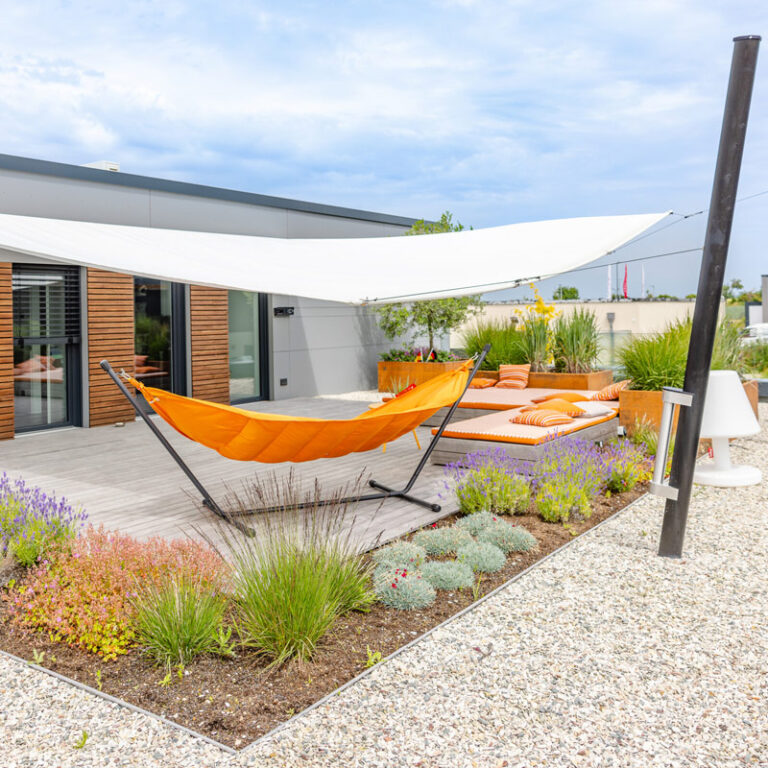 koetter_galabau_landschaftsbau_soest_referenz_gewerbe_oeffentlich_buerogebaeude-dachterrasse_soest_01